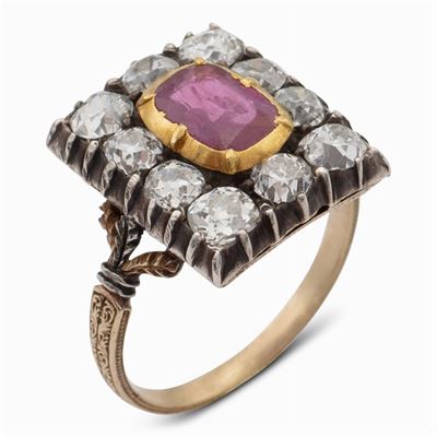 Mario Buccellati, Anello in Oro Giallo e Argento con Rubino