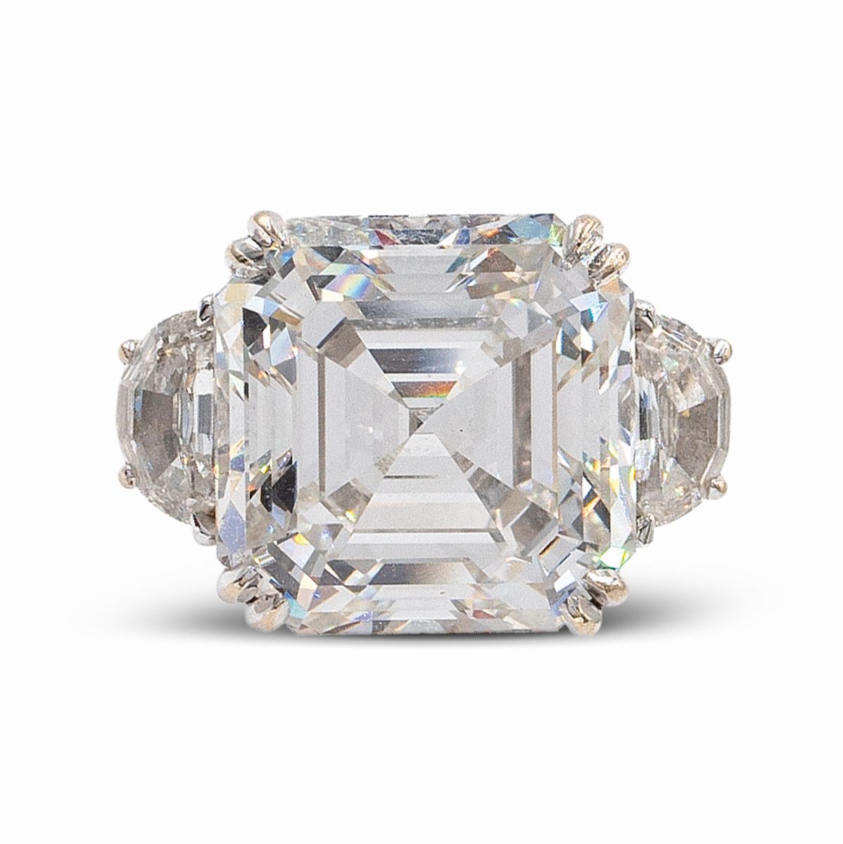 Importante Anello in Oro Bianco 18kt con un Diamante Ct 11, 65
