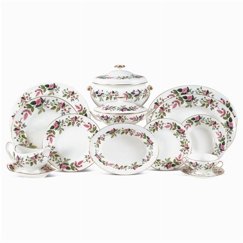 Wedgwood, Servizio da Tavola in Ceramica Policroma (96)