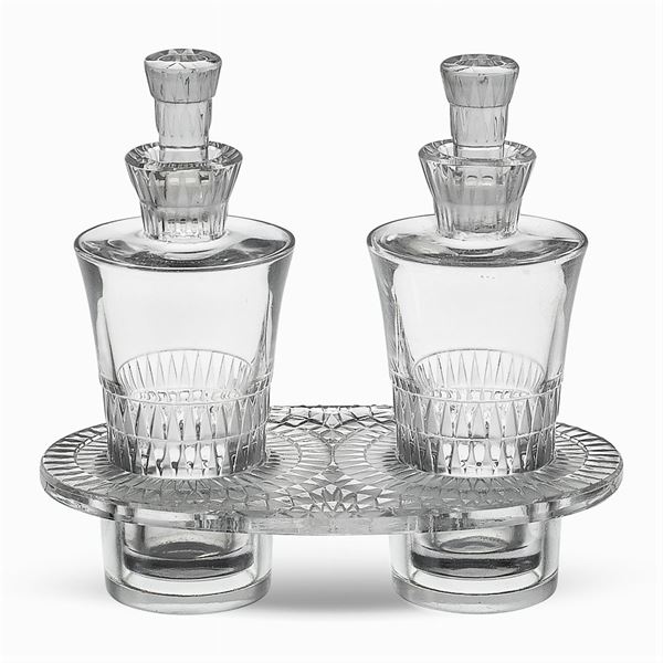 Lalique, crystal oil cruet with two ampoules  (France, 1930/40s)  - Auction FINE SILVER AND THE ART OF THE TABLE - Colasanti Casa d'Aste