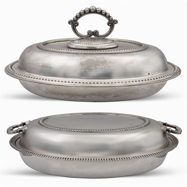 Due legumiere in metallo argentato  (manifatture diverse)  - Asta ARGENTI E L'ARTE DELLA TAVOLA - Colasanti Casa d'Aste