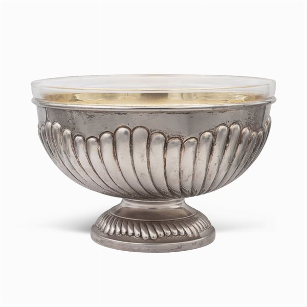 Silver plated metal bowl  (Italy, 20th century)  - Auction FINE SILVER AND THE ART OF THE TABLE - Colasanti Casa d'Aste