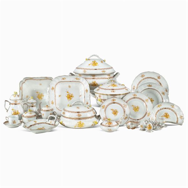 Herend porcelain table set (162)