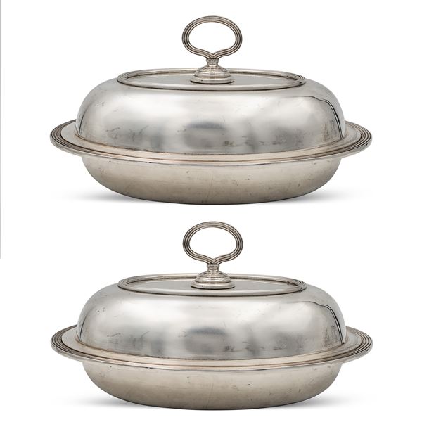 Pair of oval silver vegetable dishes, G. Petochi Roma