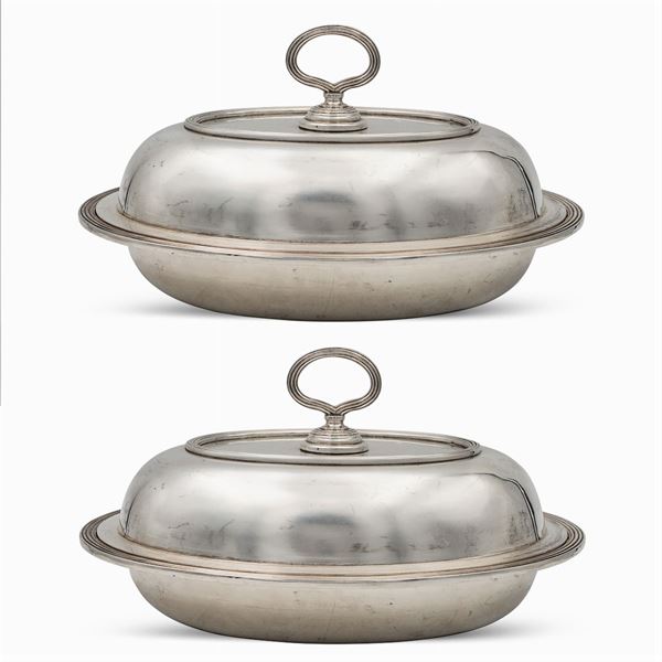 Pair of oval silver vegetable dishes, G. Petochi Roma