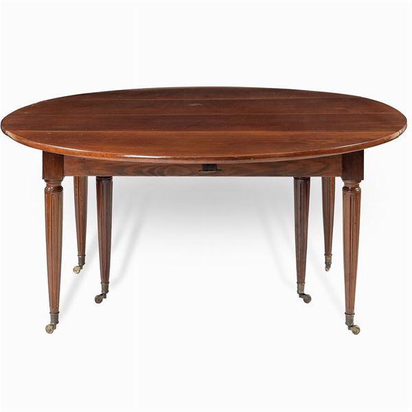 Mahogany flap table