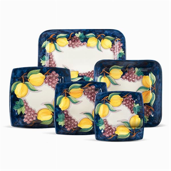 Servizio da tavola in ceramica policroma  (40)