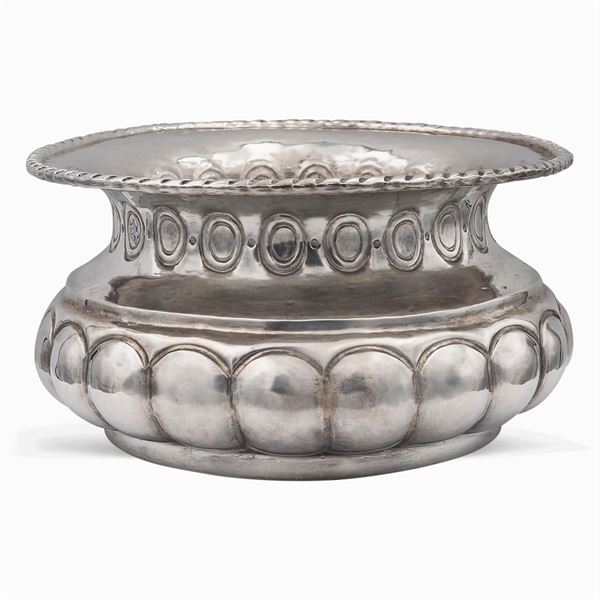 Bowl in argento