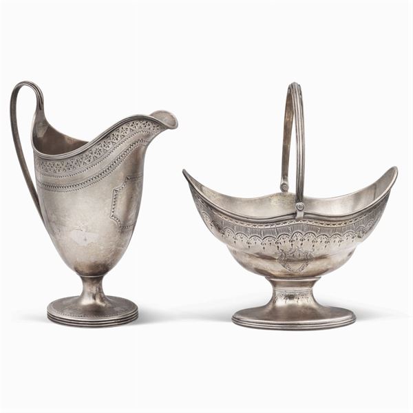 Gruppo di oggetti in argento (2)  (Inghilterra, XVIII Sec.)  - Asta ARGENTI E L'ARTE DELLA TAVOLA - Colasanti Casa d'Aste