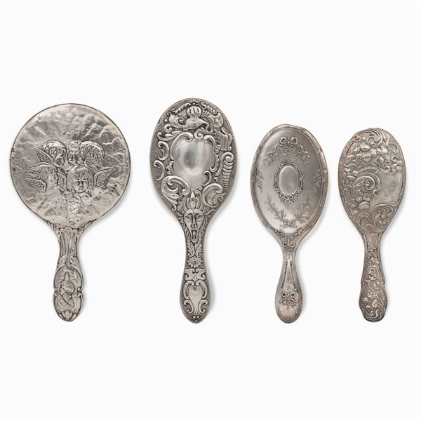 Group of dressing table mirrors (4)  (different date and manufacture)  - Auction FINE SILVER AND THE ART OF THE TABLE - Colasanti Casa d'Aste