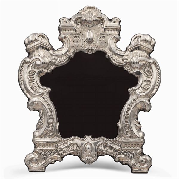 Cornice in argento
