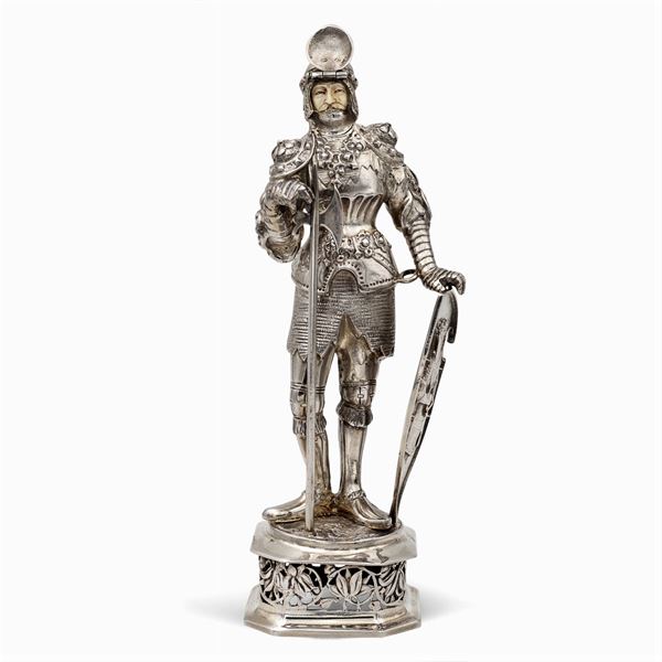 Silver soldier