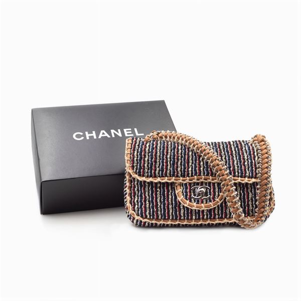 Chanel, borsa collezione Timeless Classique