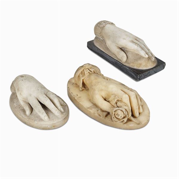 Gruppo di sculture in marmo e alabastro (3)  (Italia, XIX-XX sec.)  - Asta DIPINTI E ARREDI DA VILLA SAMINIATI  - Colasanti Casa d'Aste