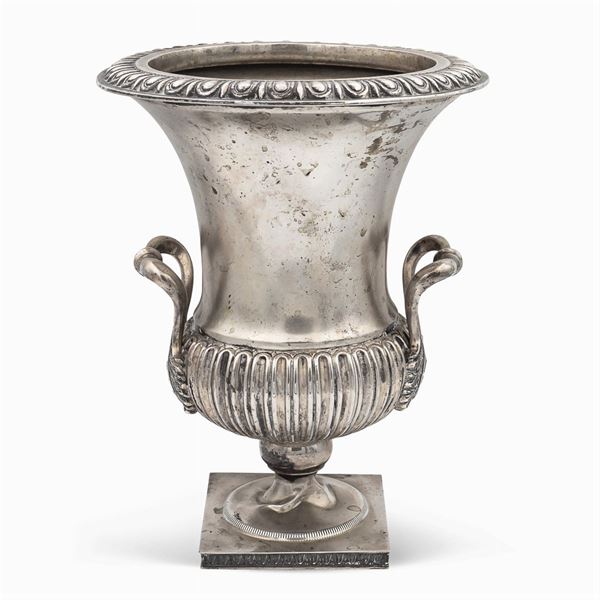 Vaso mediceo in argento a due manici