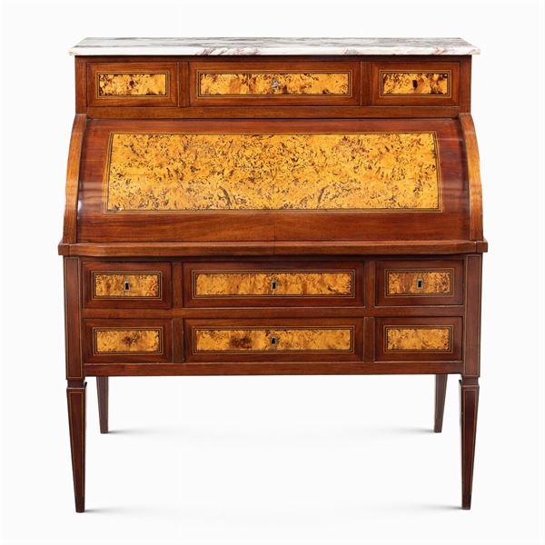 Mahogany and briar wood Bureau cylindre