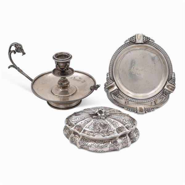 Group of silver objects (4)