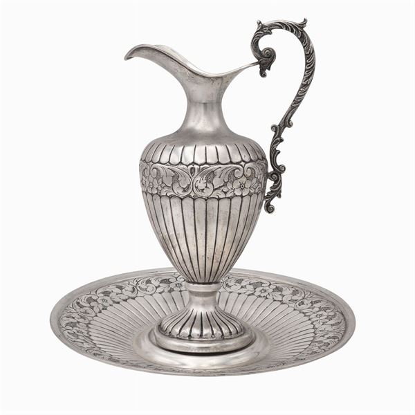 Silver jug with presentoire  (Italy, 20th century)  - Auction FINE SILVER AND THE ART OF THE TABLE - Colasanti Casa d'Aste