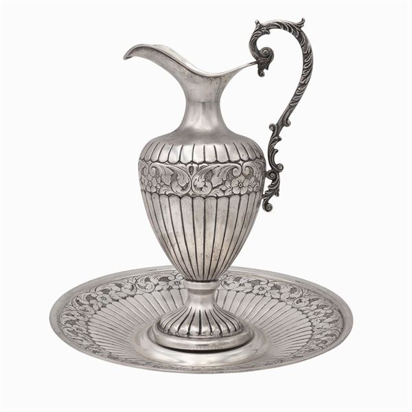 Versatoio con presentoire in argento