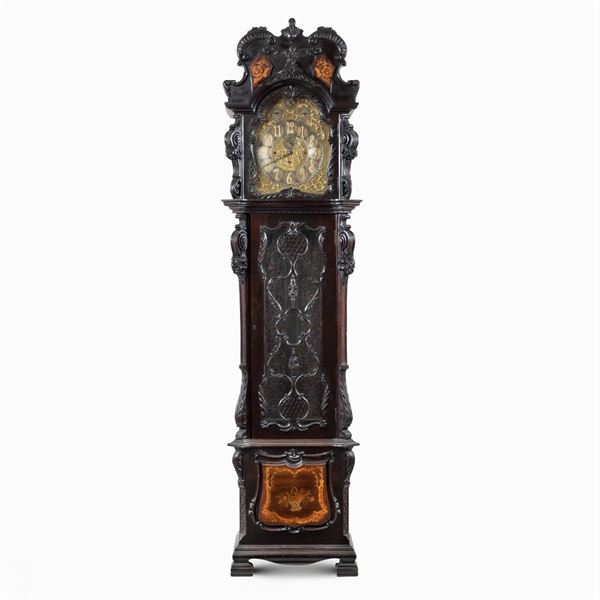 Grandfather clock with mercury pendulum