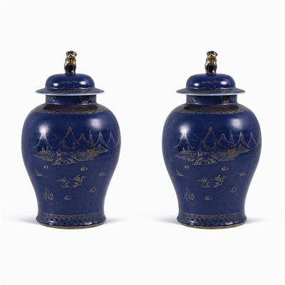 Coppia di Potiche in Porcellana Blu e Oro