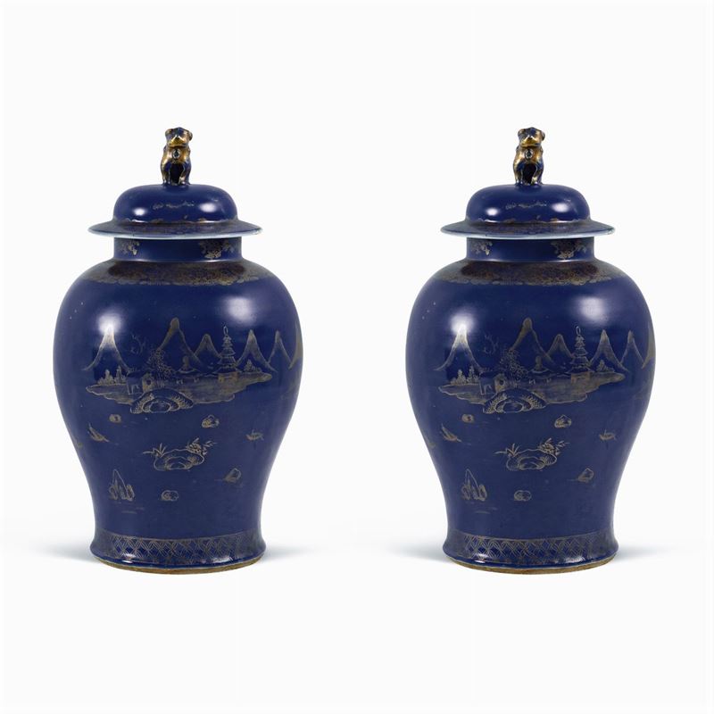 Coppia di Potiche in Porcellana Blu e Oro