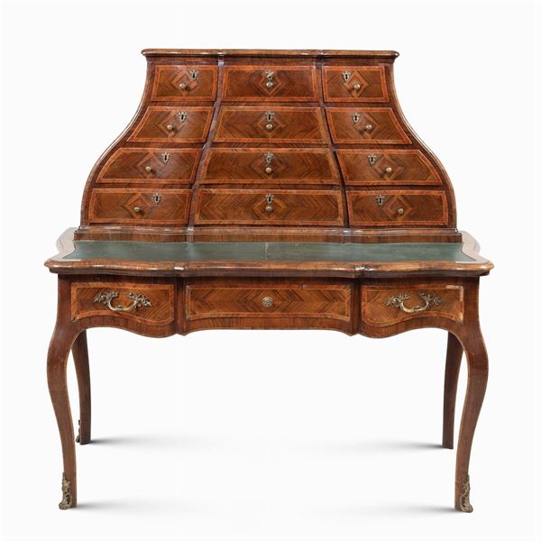 Bureau desk with stand  (Piedmont, 18th century)  - Auction OLD MASTER PAINTINGS AND FURNITURE FROM VILLA SAMINIATI AND PRIVATE COLLECTIONS - Colasanti Casa d'Aste