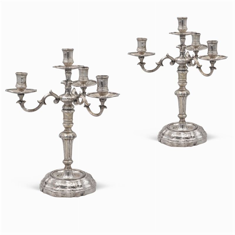 Coppia di Candelabri a Quattro Fiamme in Argento