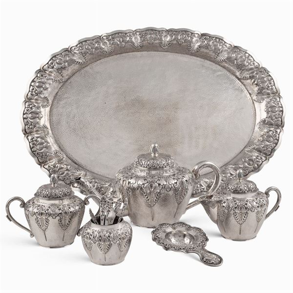 Silver tea service (12)