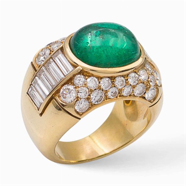 Anello in oro giallo 18kt con smeraldo naturale ct 4,80