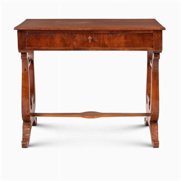 Mahogany bureau desk  (England, 19th century)  - Auction OLD MASTER PAINTINGS AND FURNITURE FROM VILLA SAMINIATI AND PRIVATE COLLECTIONS - Colasanti Casa d'Aste