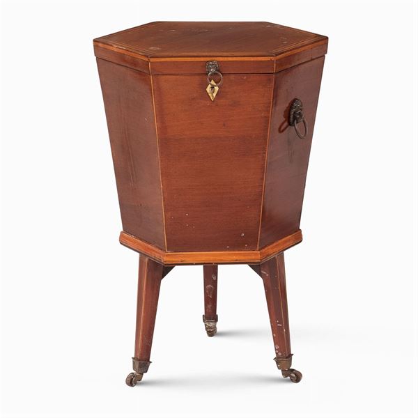 Mahogany furniture  (England, 19th century)  - Auction OLD MASTER PAINTINGS AND FURNITURE FROM VILLA SAMINIATI AND PRIVATE COLLECTIONS - Colasanti Casa d'Aste