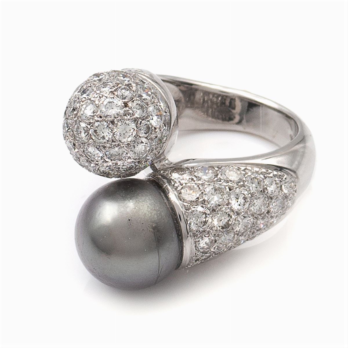 Anello Contrarié in Oro Bianco 18kt