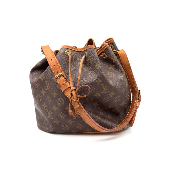 Sold at Auction: Louis Vuitton, Louis Vuitton Vintage Bucket Bag