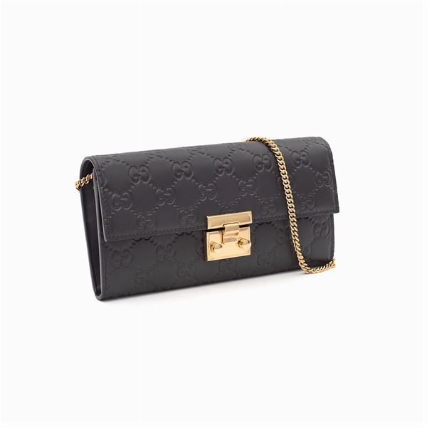 Gucci, pochette collezione Padlock Signature