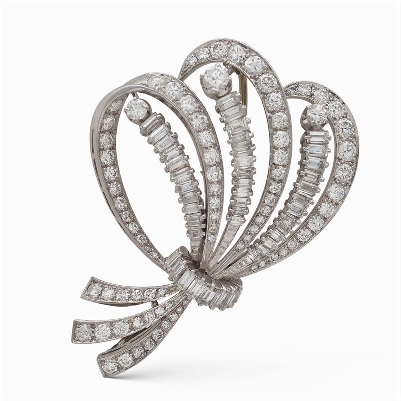 Spilla Nastro in Oro Bianco 18kt e Diamanti