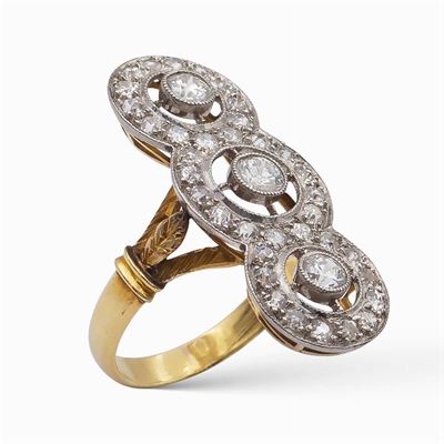 Anello a Losanga in Oro Giallo, Argento e Tre Diamanti