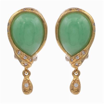 Orecchini in Oro Giallo 18kt e Giade Ovali