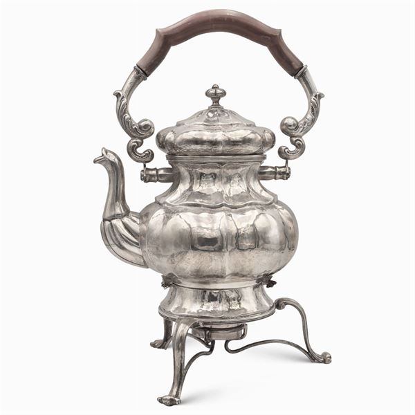 Silver Tea Kettle  (Italy, 20th century)  - Auction FINE SILVER AND THE ART OF THE TABLE - Colasanti Casa d'Aste