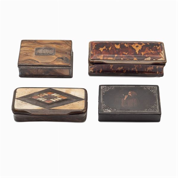 Gruppo di scatoline in legno (4)  (manifatture diverse, XIX-XX Sec.)  - Asta ARGENTI E L'ARTE DELLA TAVOLA - Colasanti Casa d'Aste