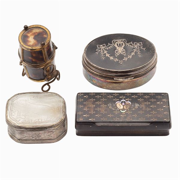 Group of silver boxes (4)