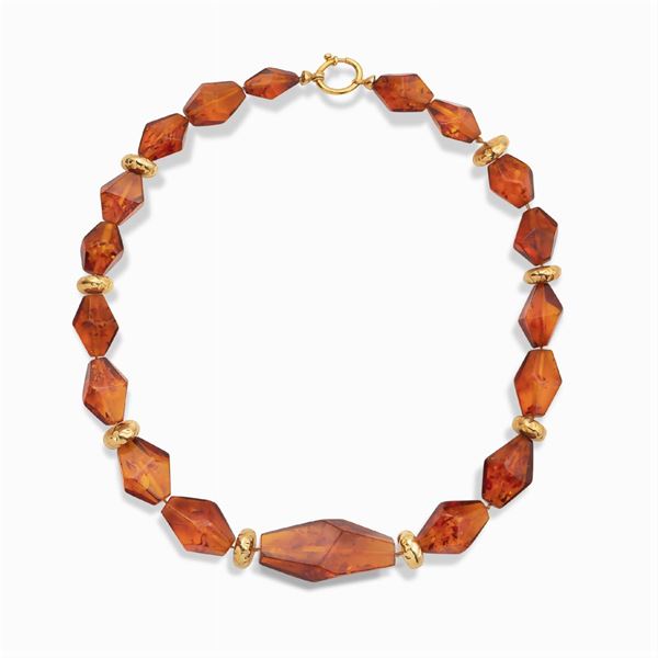18kt yellow gold and amber necklace