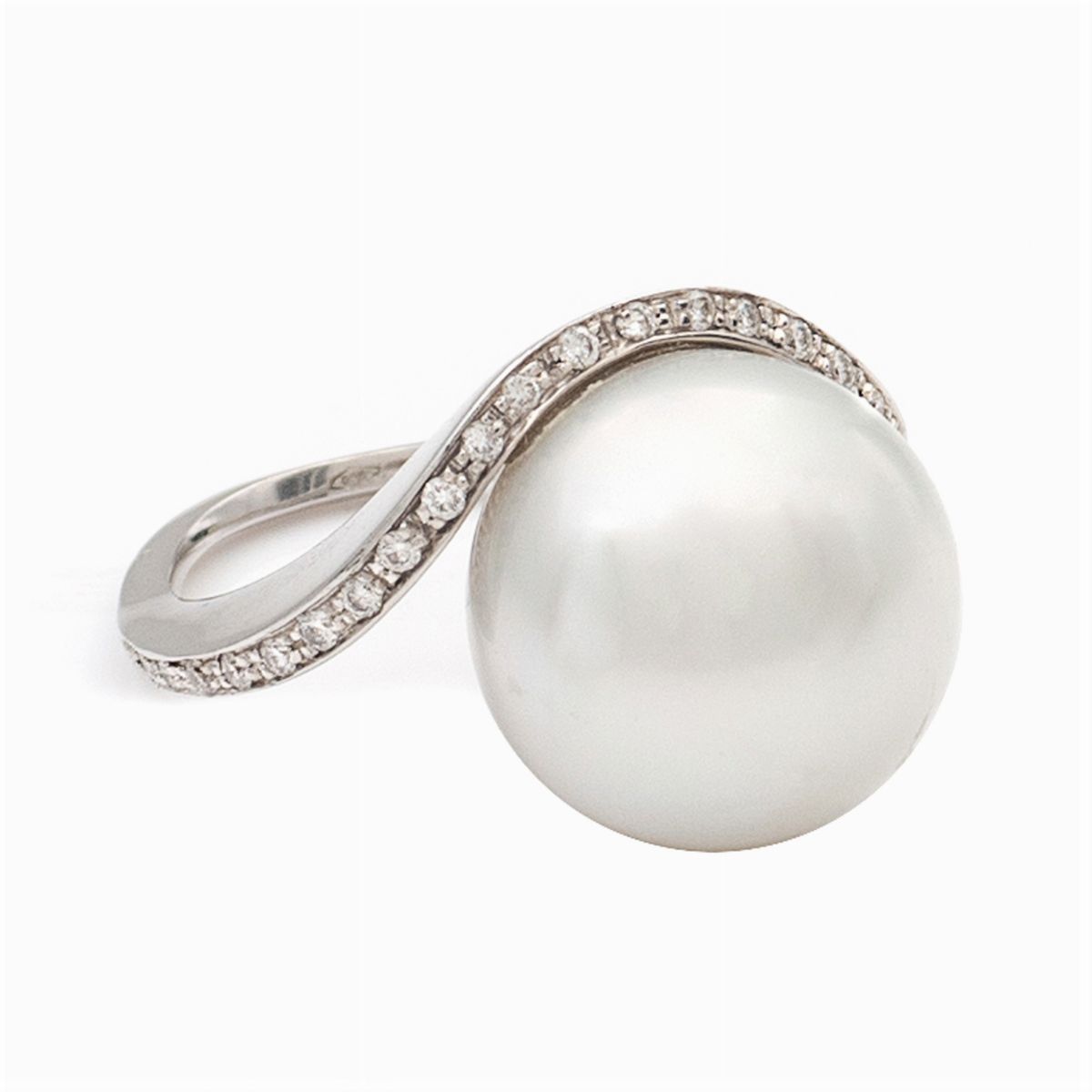 Anello in Oro Bianco 18kt con Perla Coltivata