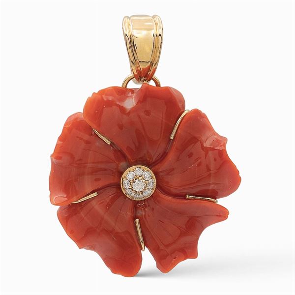 Red coral flower shaped pendant