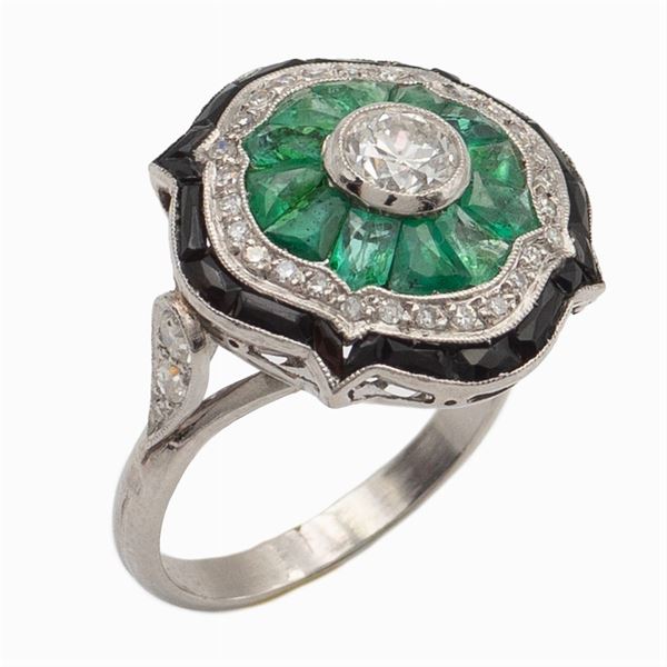Anello Decò in platino con un diamante taglio brillante antico