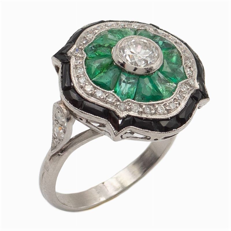 Anello Decò in Platino con un Diamante Taglio Brillante Antico