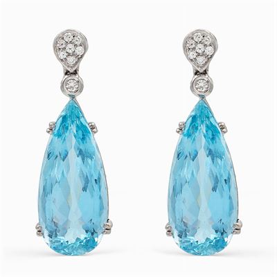Orecchini in Oro Bianco 18kt e Due Acquamarine Naturali Ct 42