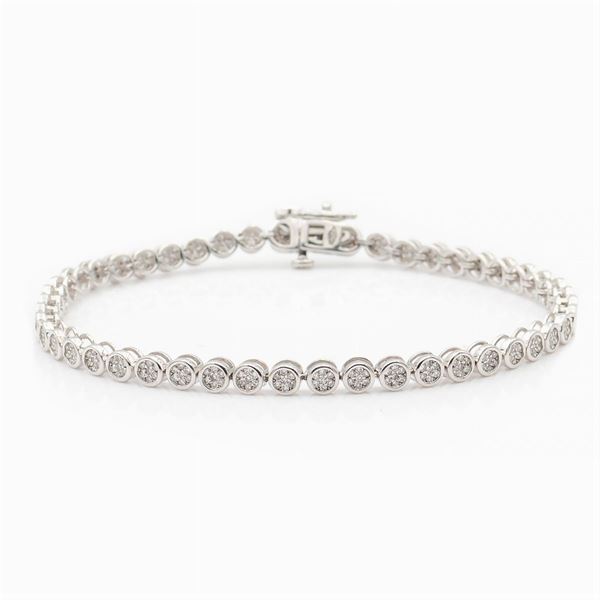 18kt white gold and diamond tennis bracelet