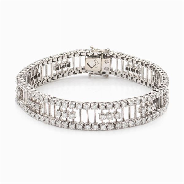 18kt white gold and diamond bracelet