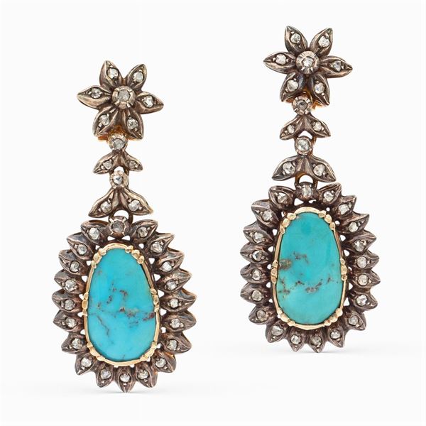 Orecchini in oro giallo  e argento con turchesi naturali  (anni 30/40)  - Asta GIOIELLI E OROLOGI DA COLLEZIONE - Colasanti Casa d'Aste